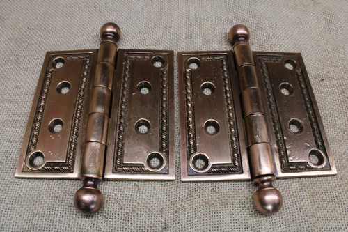 Old door 4 hinges - old,